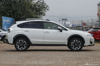 2016款斯巴鲁XV 2.0L自动精英导航版