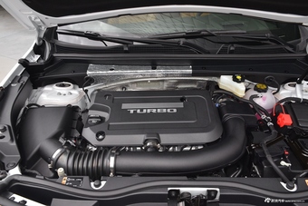 2018款XT4 2.0T四驱铂金版28T