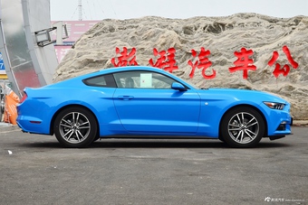 2017款野马2.3T自动性能版