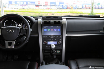 2017款黄海N3 2.5T手动四驱运动版XD25T5 