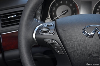 2019款英菲尼迪Q70L 2.0T自动悦享版