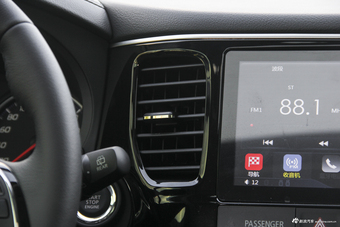 2018款欧蓝德2.0L自动两驱荣耀版5座