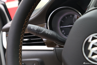 2017款威朗1.5T自动双离合旗舰型20T