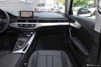 2017款奥迪A4L Plus 2.0T自动40TFSI时尚型