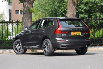 2019款沃尔沃XC60 2.0T自动四驱T5智雅豪华版