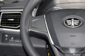 2016款森雅R7 1.6L手动舒适型