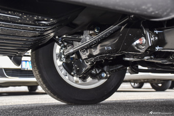 2015款CR-V 2.4L自动两驱豪华版