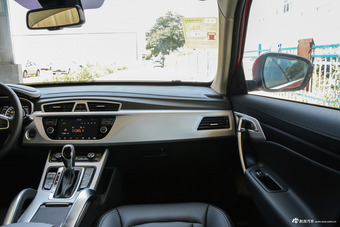 2016款吉利博越1.8TD自动智慧型