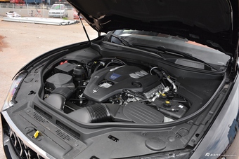 平行进口17款玛莎拉蒂Levante S 3.0T 美规