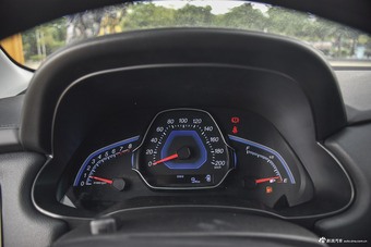 2016款锐3 1.6L手动智享型