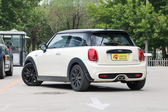 2018款MINI 2.0T COOPER S经典派