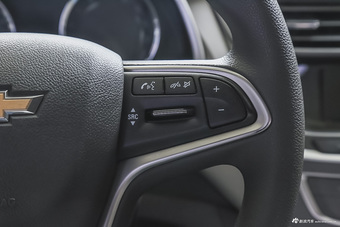 2015款赛欧3 1.5L手动理想版（天窗）