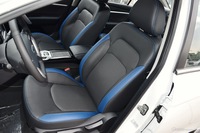 2016款吉利帝豪EV三厢精英型 白色