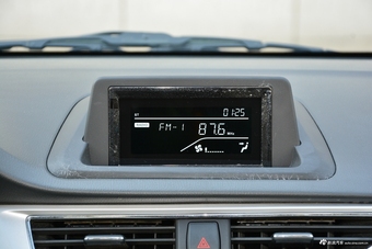 2016款悦翔V7 1.0T手动劲驰新锐型