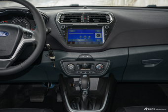 2017款福睿斯幸福版1.5L自动时尚型