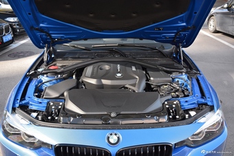 2019款宝马3系2.0T自动运动曜夜版320i M图片