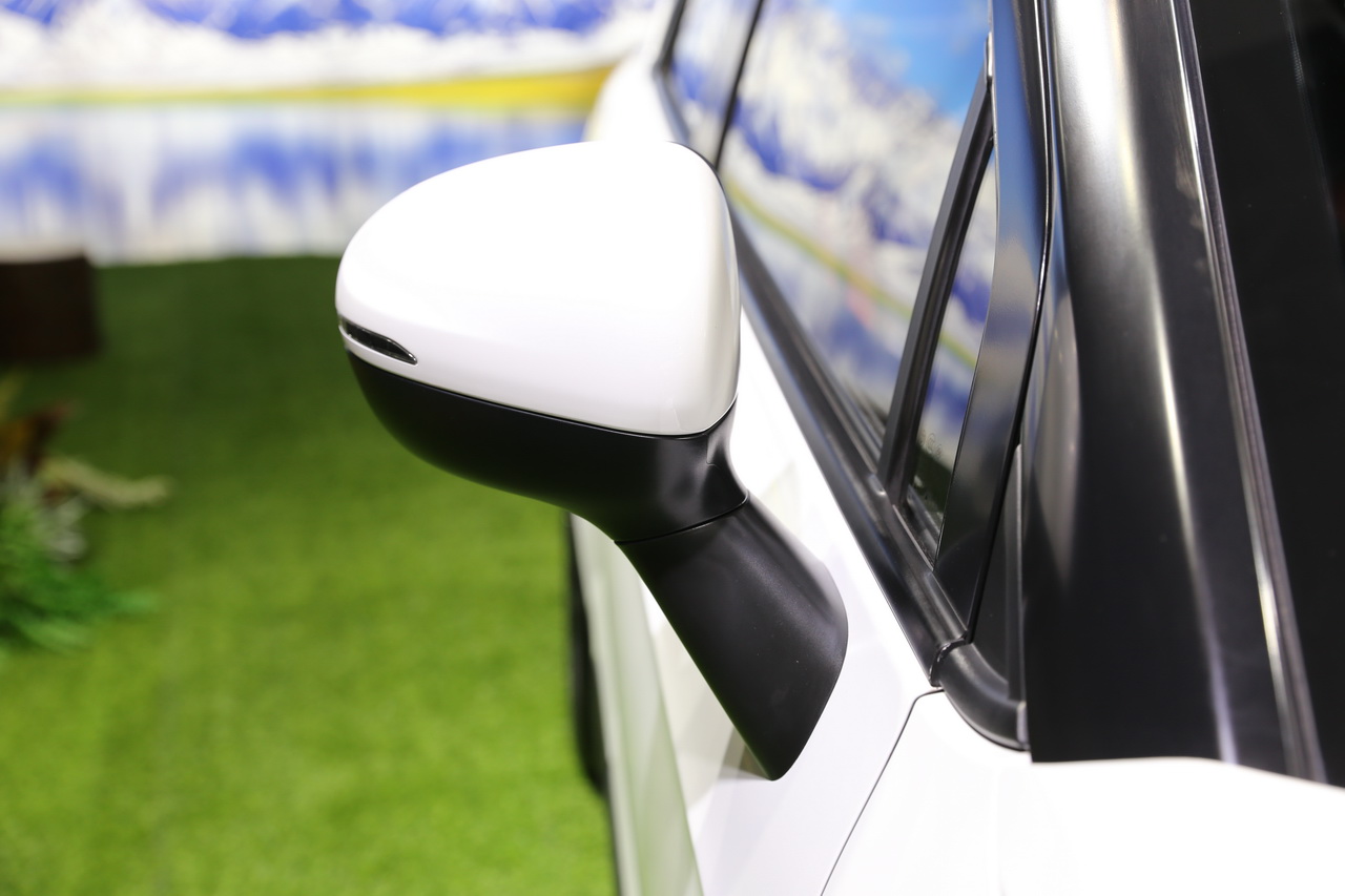 2018广州车展实拍：中华V3