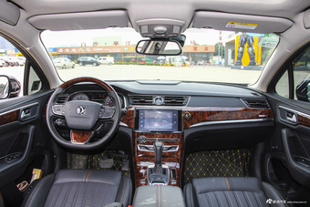 2016款东风A9 1.8T自动尊贵型