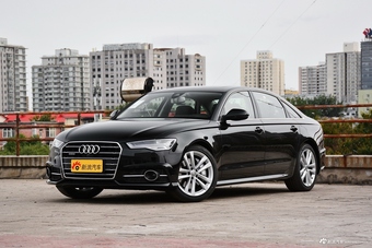 2018款奥迪A6L 3.0T自动30周年年型 50 TFSI quattro 尊享型