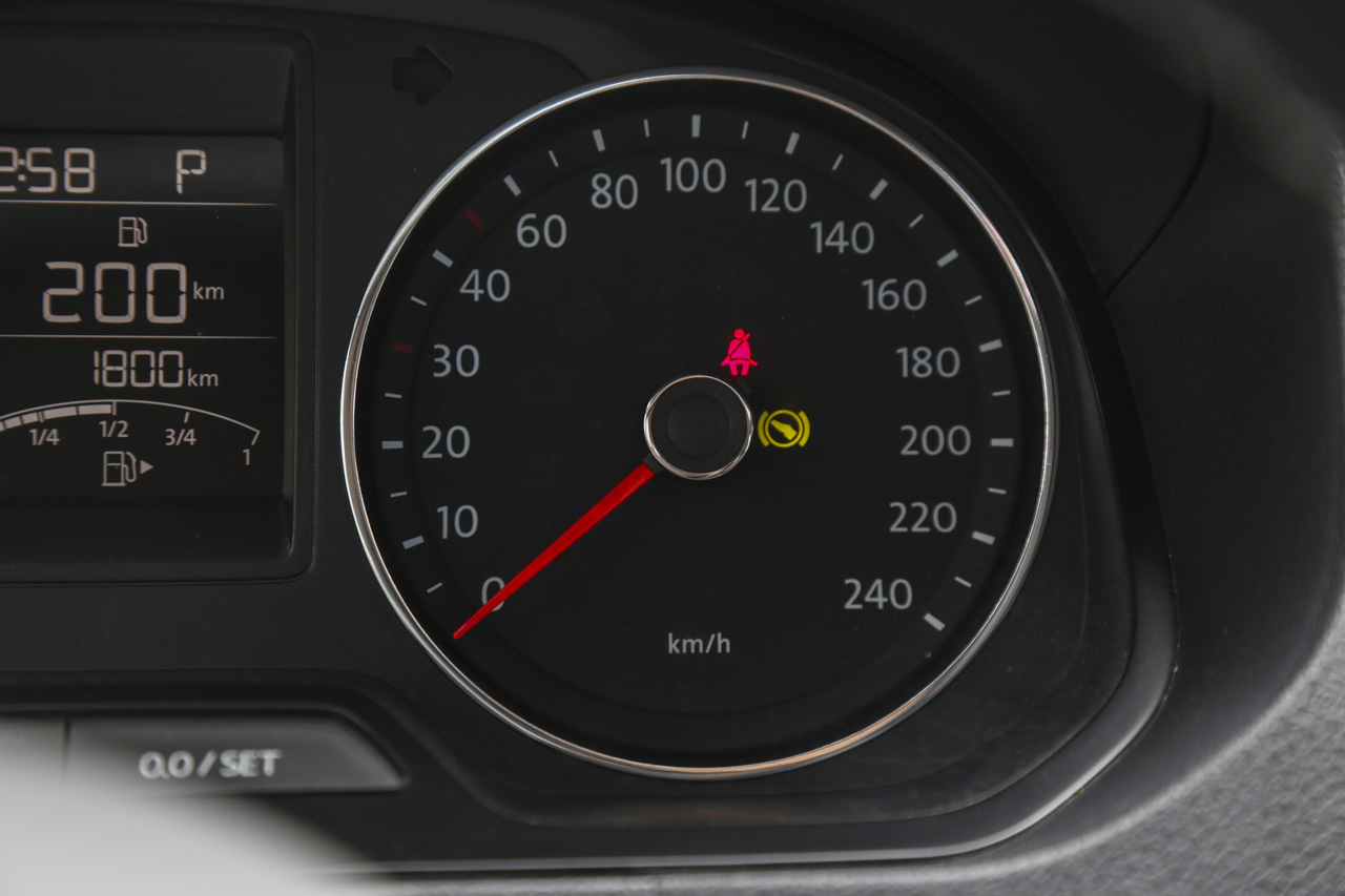 2015款捷达1.6L自动豪华型 闪光银