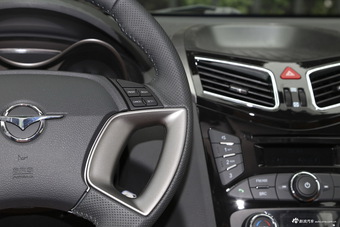 2017款海马S5强动力版1.5T自动豪华型