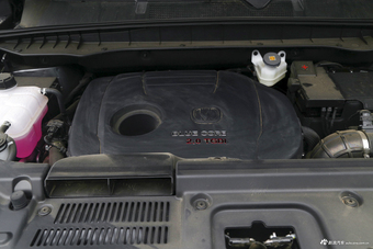 2017款长安CS95 2.0T自动两驱智途版