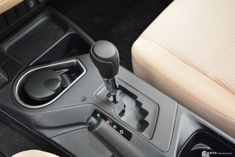 2018款RAV4荣放 2.0L自动两驱风尚X版