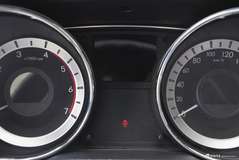 2015款雄师F22 1.9T手动两驱柴油豪华型