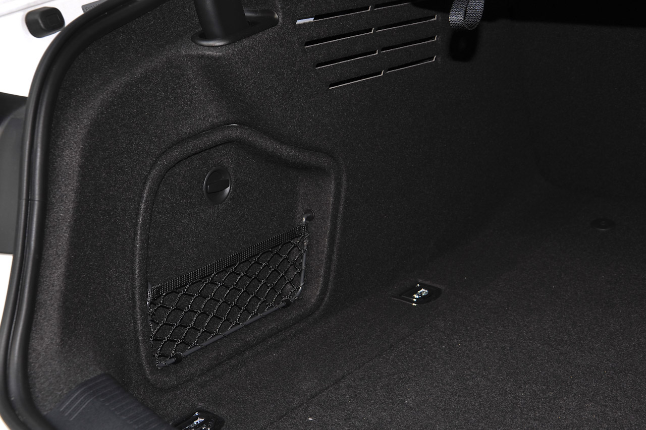 2017款奥迪A4L 2.0T自动45TFSI quattro风尚型