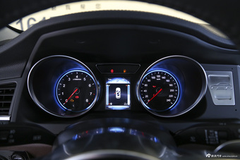 2016款众泰T600 2.0T自动尊享型运动版