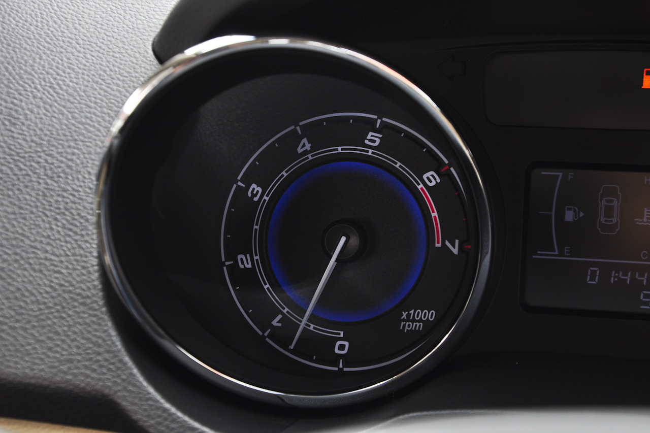 2015款奇瑞E3 1.5L手动趣尚版 冰川白