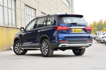 2018款荣威RX8 2.0T自动智联网四驱旗舰版