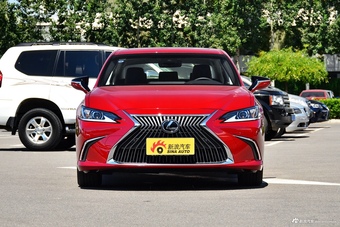 2018款雷克萨斯ES 2.0L自动200豪华版