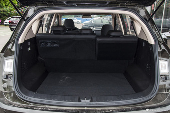 2015款 宝骏560 1.8L手动精英型