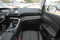 2017款标致5008 1.8T自动380THP精英版7座