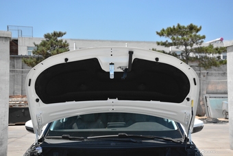 2017款标致5008 1.8T自动380THP精英版7座