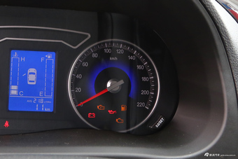 2018款风行F600L 2.0L手动舒适型