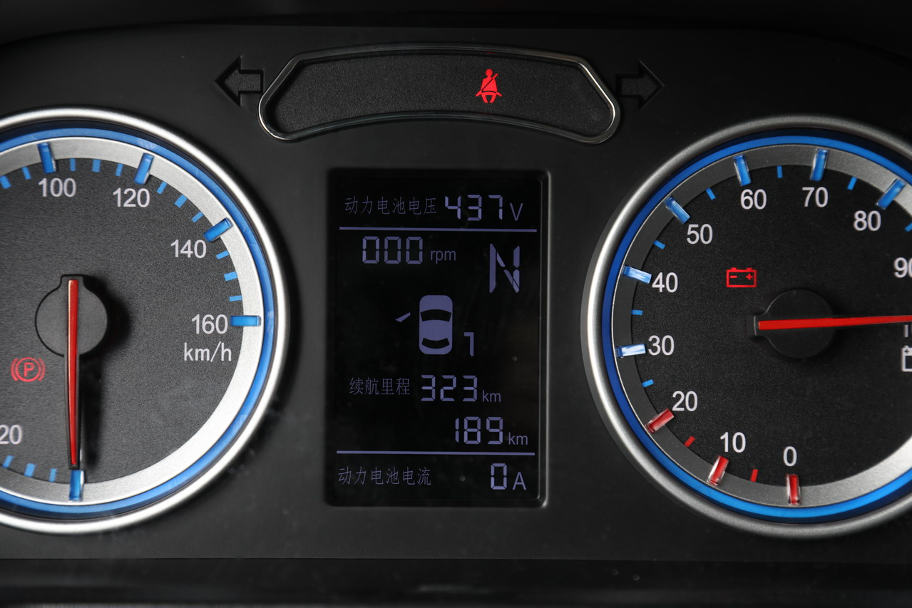 2019款菱智M5EV 豪华型