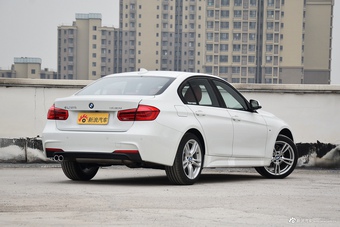 2017款宝马3系2.0T自动M运动型330i（白）