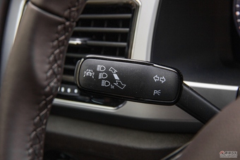 2017款途昂2.5T自动四驱至尊旗舰版530 V6