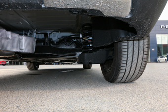 2017款标致5008 1.6T自动350THP精英版5座