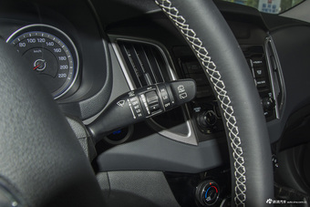 2017款现代ix25 1.6L自动智能型