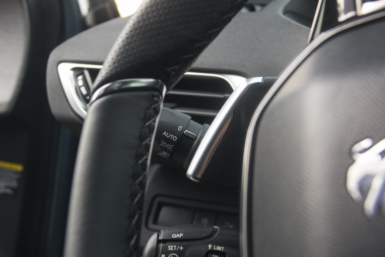 2017款标致5008 1.8T自动380THP豪华GT版7座