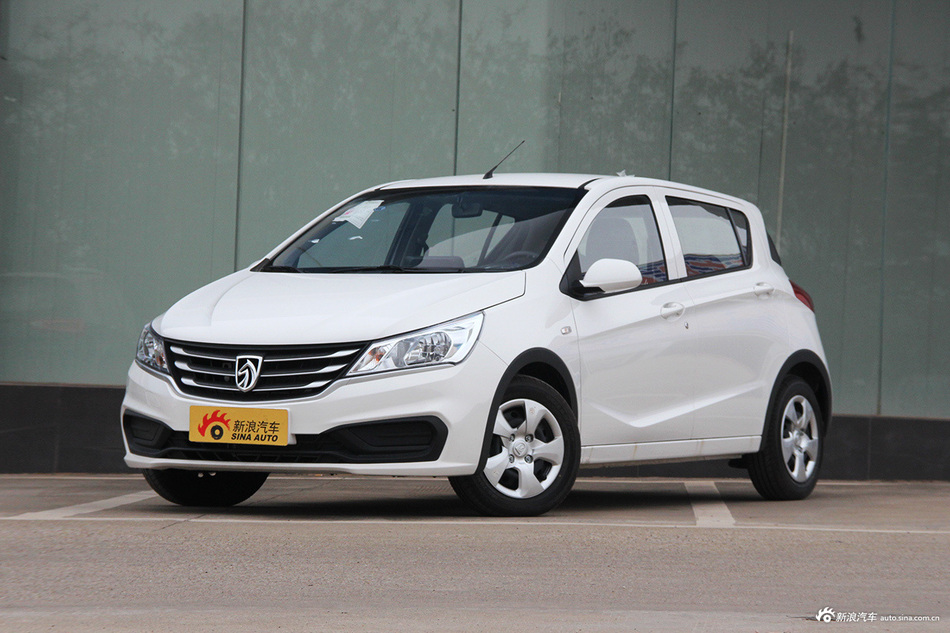 2016款宝骏310 1.2L手动舒适型