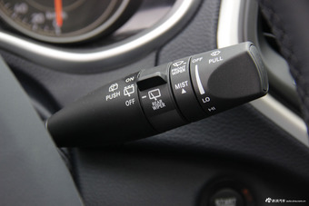 2016款自由光2.4L自动专业版+智能包