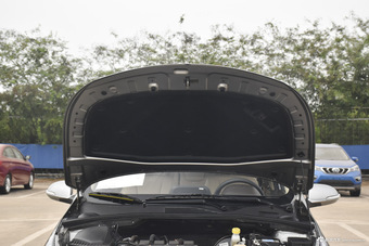 2017款宝骏310W 1.5L手动时尚型