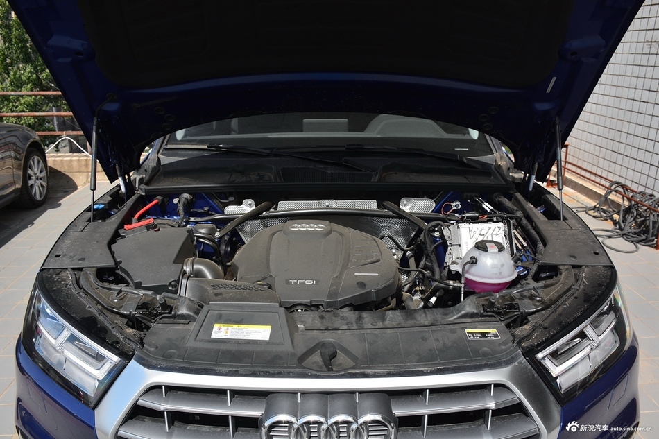 2018款奥迪Q5L 2.0T自动45 TFSI Sport plus 