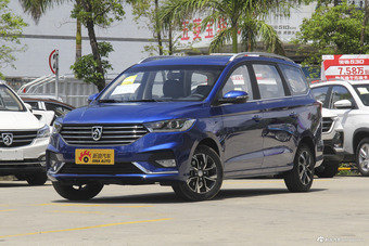 2018款宝骏360 1.5L自动豪华型