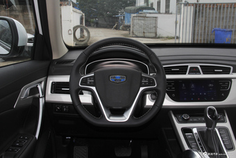 2018款吉利博越1.8TD自动智慧型4G互联版