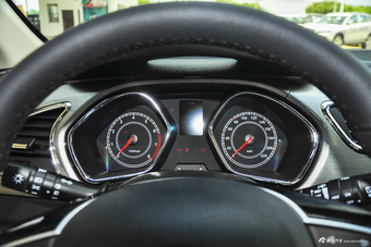 2015款瑞风S2 1.5L手动豪华智能型